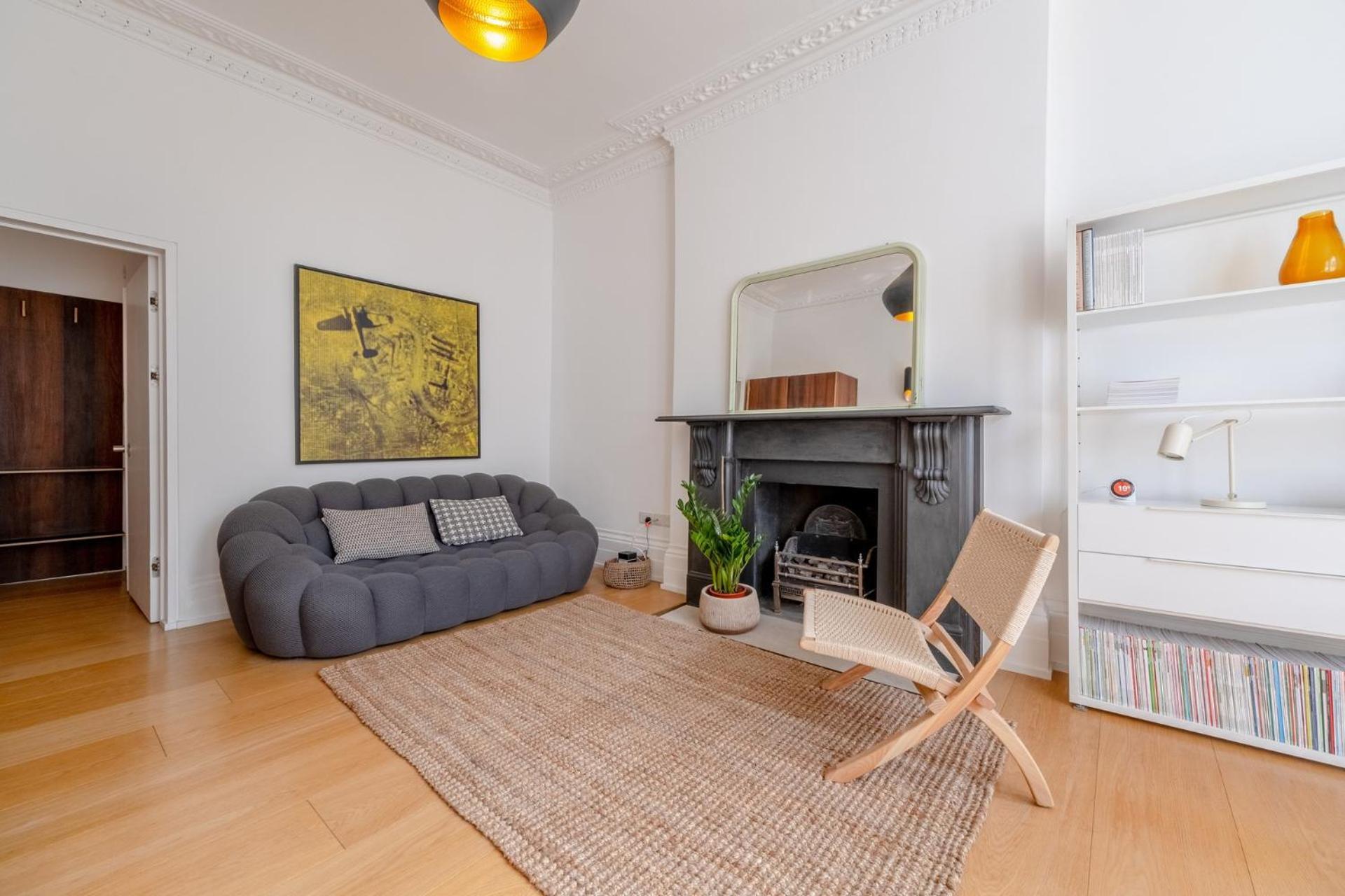 Apartment Stylish & Light Victorian 2bd Flat - Holland Park